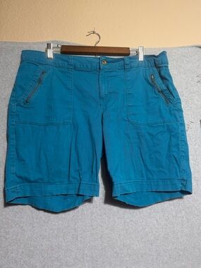 Faded Glory Bright Teal Pull-On Shorts